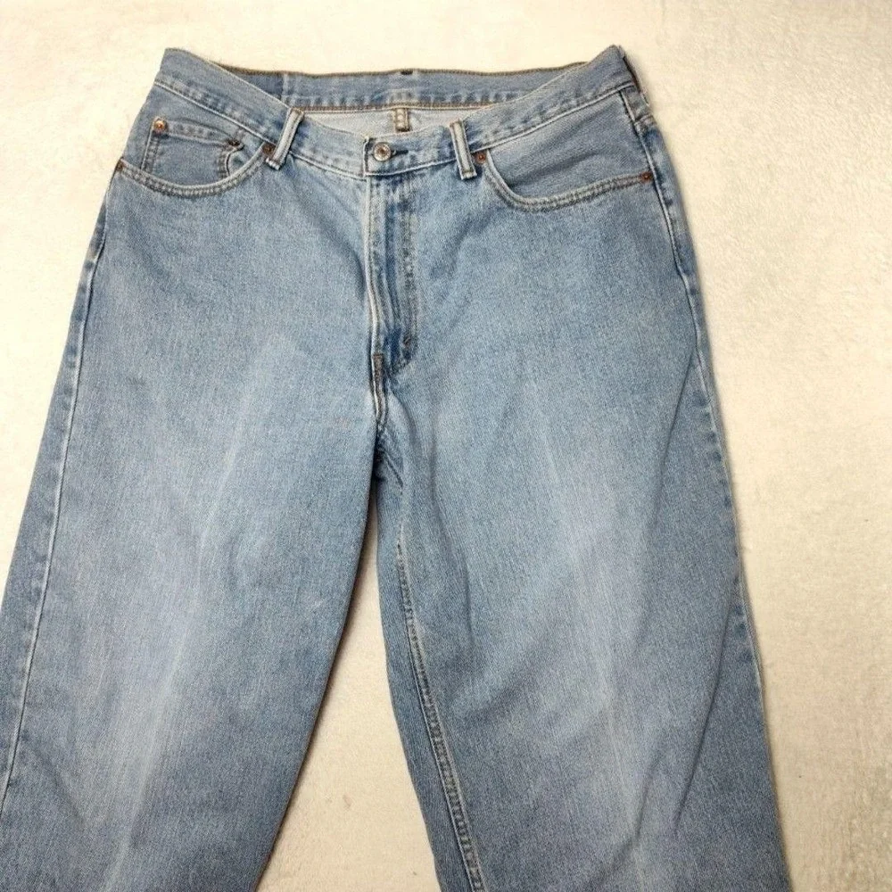 Levis levis 560